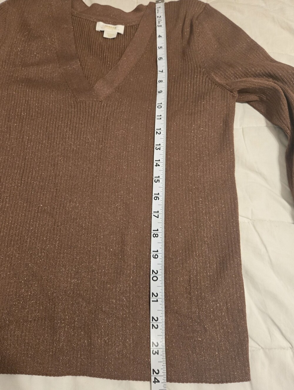 Anthropologie Women's Chocolate Metallic Ribbed V-Neck Sweater - Picture 5 of 8
